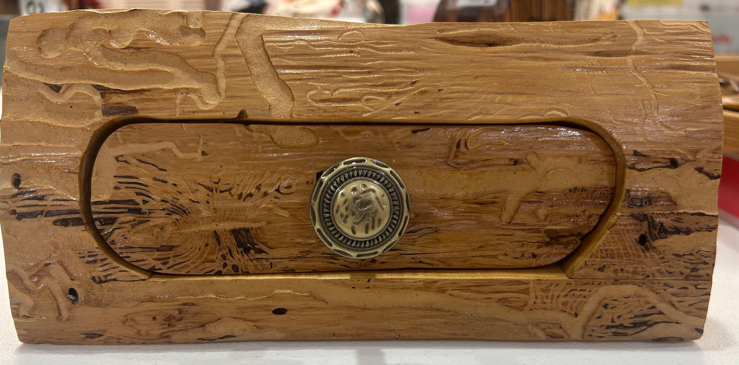 Juniper 3 Bandsaw Box